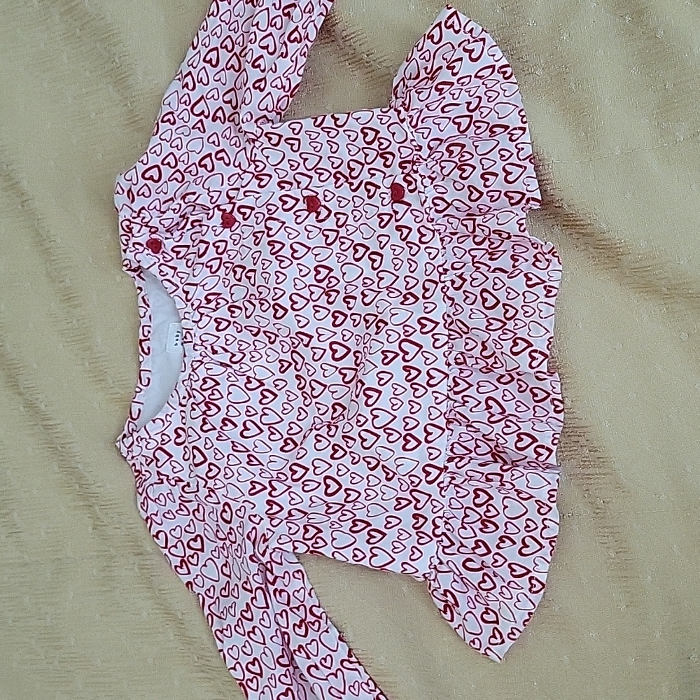 Heart printed long sleeve top